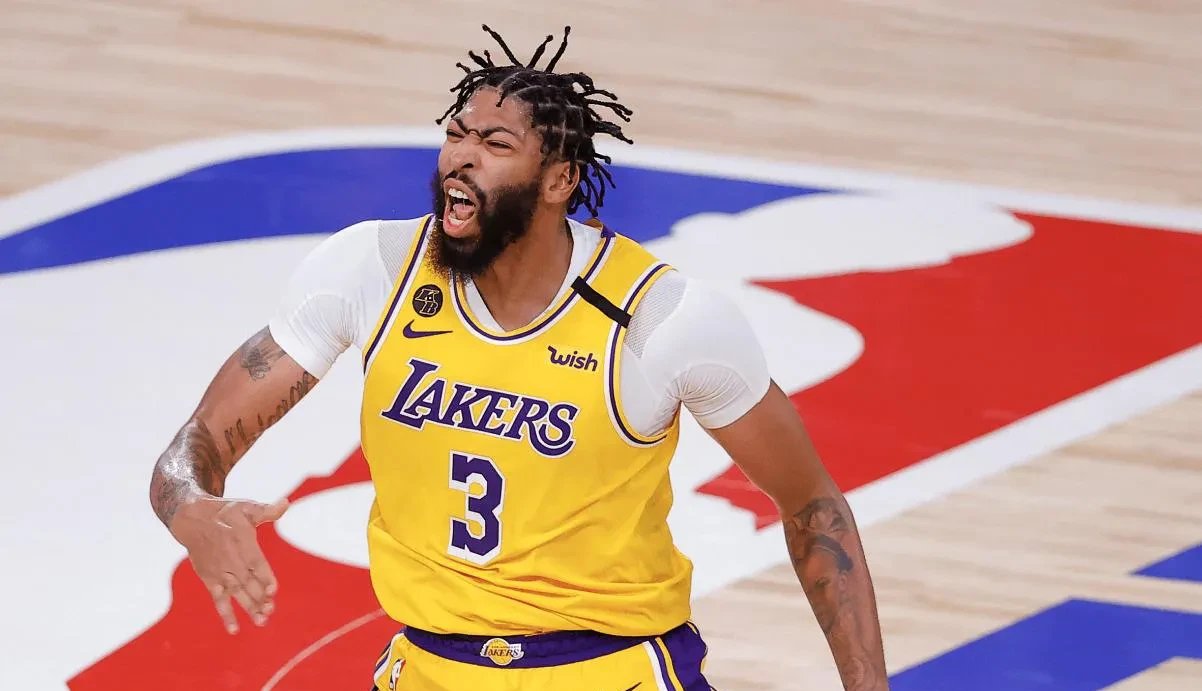 星空体育中国官方网站 浓眉哥关键节点高光表现，SKT带队取胜！