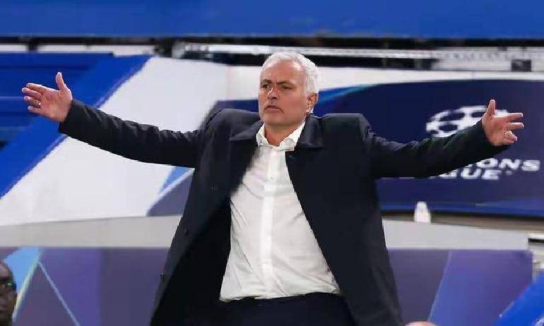 星空体育中国官方网站赛前社区盾传出新动向,本菲卡豪取连胜,管理层表态:更衣室稳定,资深球员宣示担当的简单介绍